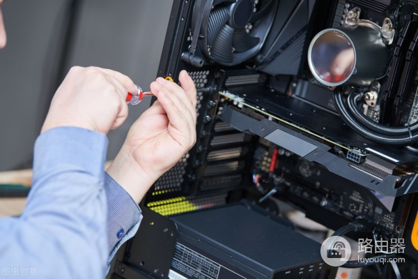 电脑开不了机电源风扇不转怎么办(电脑风扇转不起来怎么解决)