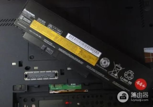 联想笔记本的电池怎么更换(联想电脑怎么更换电源板)