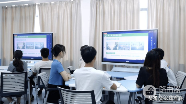 教室电脑怎么用手机投屏(智慧教室中的安卓手机投屏电脑操作)