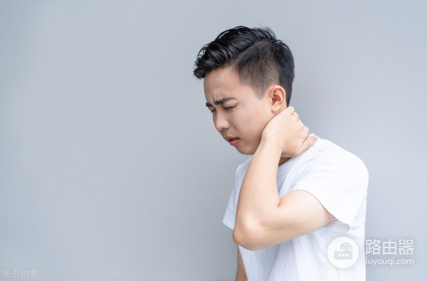 看电脑脑袋疼怎么办(长期面对电脑，脖子和脑袋难受怎么办？)