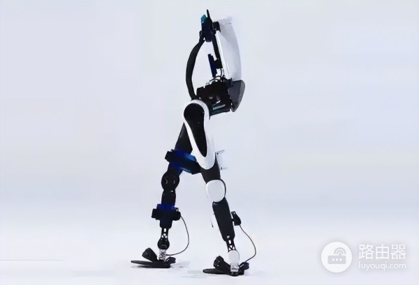 怎么搞坏机器人电脑(如何制造一个机器人？)