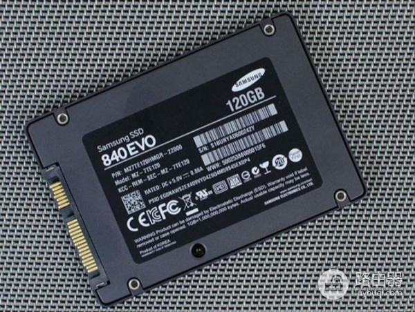 台式电脑硬盘怎么看内存(内存和硬盘的区别是什么？看完你就知道了)