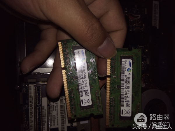 拆联想G460笔记本(老联想电脑怎么拆外壳开机)