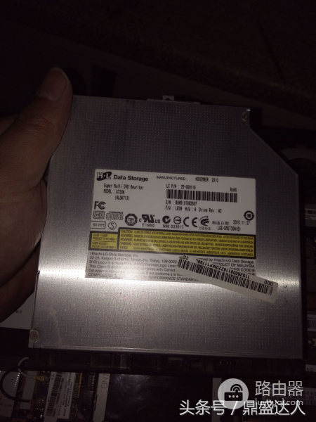 拆联想G460笔记本(老联想电脑怎么拆外壳开机)