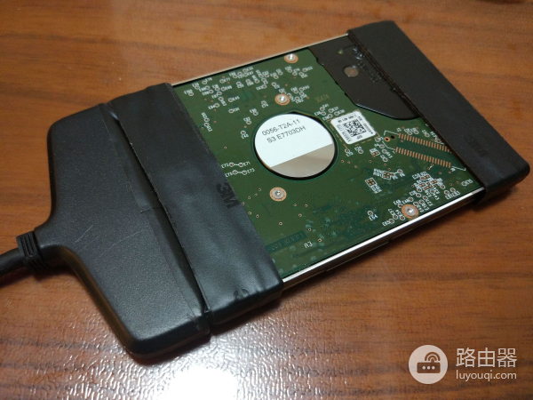 如何把路由器改成小米的(自己动手,小米路由PRO变小米路由HD)