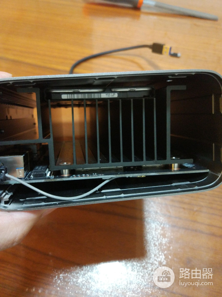 如何把路由器改成小米的(自己动手,小米路由PRO变小米路由HD)