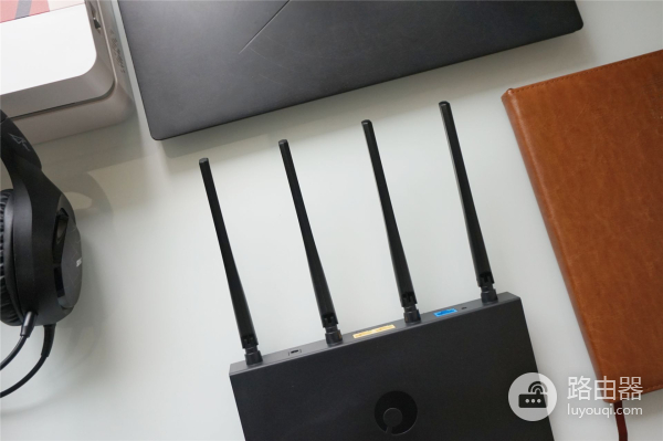 普通千兆路由器组网方式(智能组网没那么复杂,百元级千兆智能路由器蒲公英X3A也能轻松搞定)