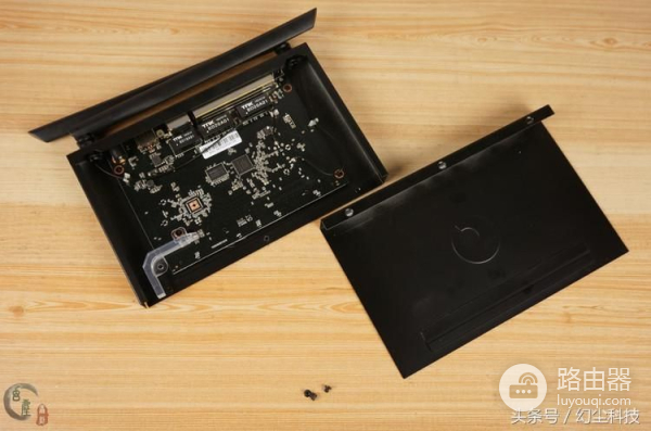 路由器如何实现异地组网(异地组网超简单,再远也变局域网!蒲公英路由器体验)