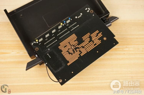 路由器如何实现异地组网(异地组网超简单,再远也变局域网!蒲公英路由器体验)