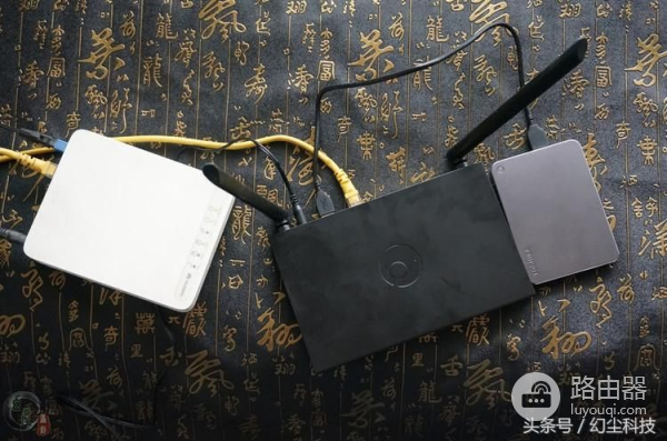 路由器如何实现异地组网(异地组网超简单,再远也变局域网!蒲公英路由器体验)