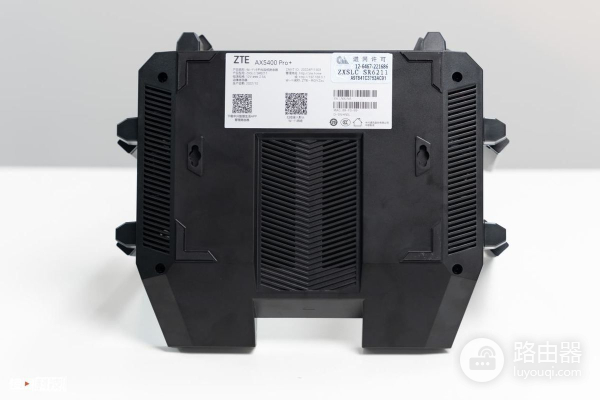 中兴路由器如何家庭组网(自研芯片+双2.5GE网口加持,中兴AX5400 Pro+ 路由器评测)