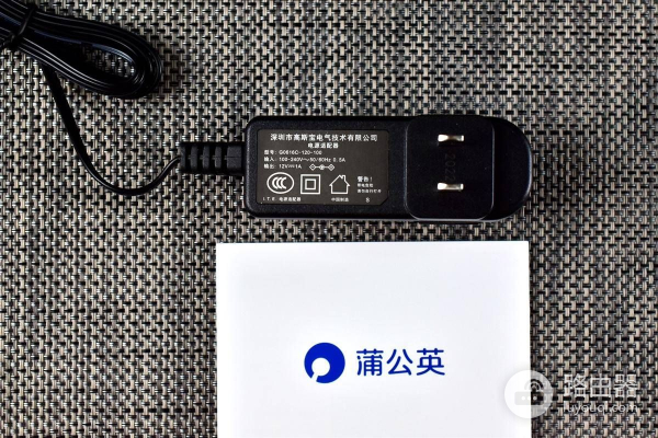 插卡接路由器组网(可以插4G卡的无线组网路由-蒲公英X4C 全网通4G插卡无线路由器)