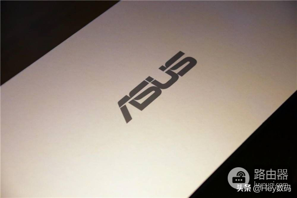 灵耀路由器组网(AiMesh组网,从此信号满格 华硕灵耀AC3000分布式路由体验评测)