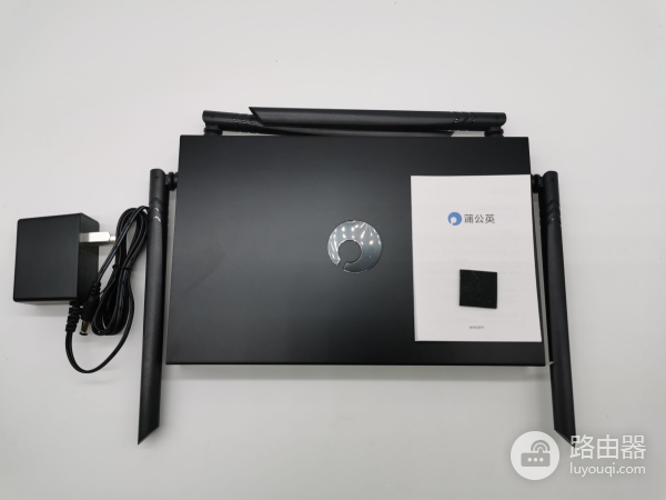 组网盒子和路由器(手机、电视盒子也能异地组网访问NAS:蒲公英路由器X5、X4C体验)