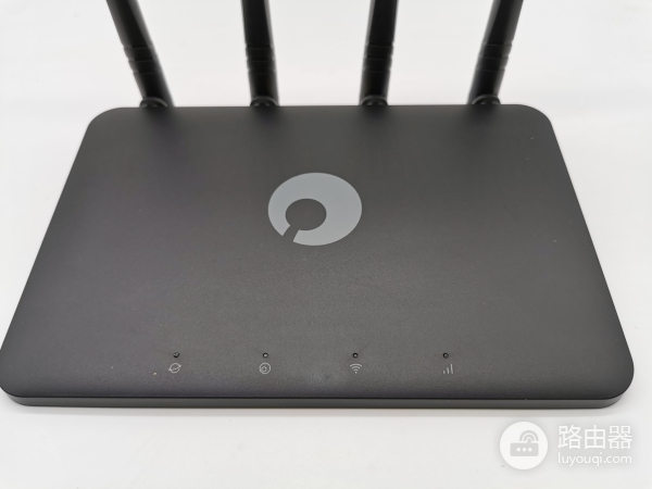 组网盒子和路由器(手机、电视盒子也能异地组网访问NAS:蒲公英路由器X5、X4C体验)