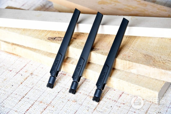 华硕路由器组网效果(华硕RT-AC86U双频无线路由器AiMesh组网应用体验)