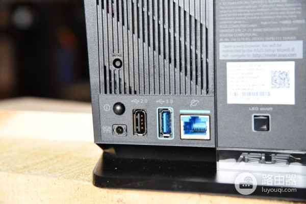 华硕路由器组网效果(华硕RT-AC86U双频无线路由器AiMesh组网应用体验)