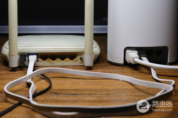 华为路由器组网部分(小白也能搞定的宽带升级及路由组网方案-华为路由 Q2 Pro)