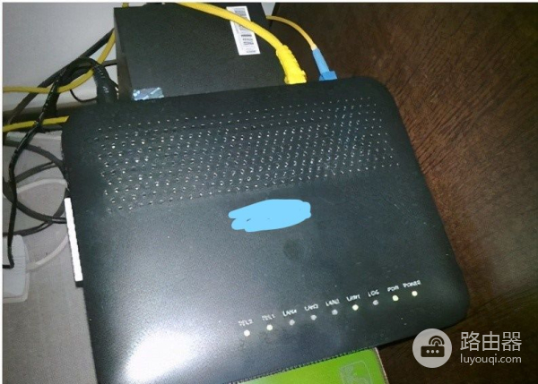 路由器自动组网变慢(用Wifi卡顿网速变慢，多数忽略了一点！自己动手让网速快起来)