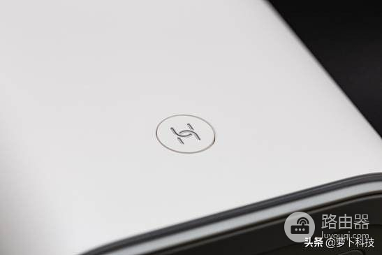 荣耀路由器可以组网吗(首款自研芯片,1分钟轻松组网仅349,荣耀路由Pro2值不值)