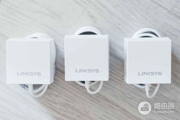 别墅怎么用路由器组网(500平别墅无缝漫游:两套领势Velop AC6600路由器WiFi组网实战)