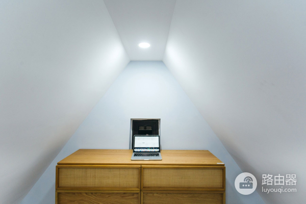 别墅怎么用路由器组网(500平别墅无缝漫游:两套领势Velop AC6600路由器WiFi组网实战)