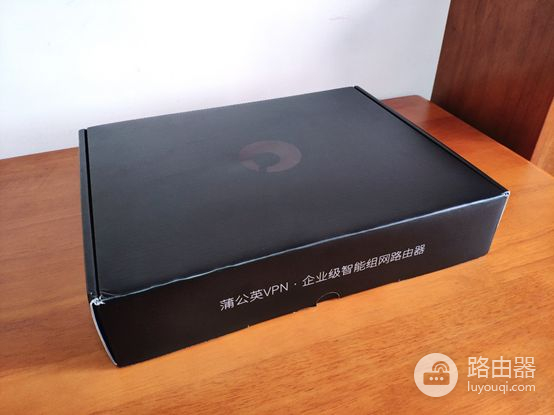 蒲公英路由器群晖组网(群晖那么贵,普通人用个蒲公英X5路由器,照样可以搭建NAS私有云)