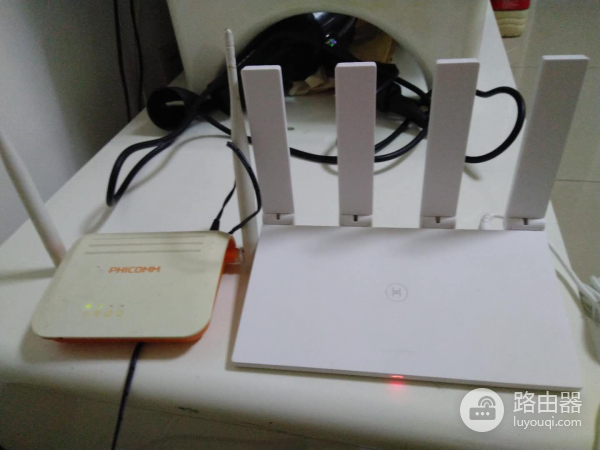 华为路由器组网和中继(评测:华为WS5200与斐讯路由器,同时做为中继,哪个速率更快?)