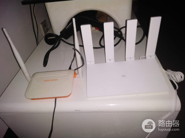 华为路由器组网和中继(评测:华为WS5200与斐讯路由器,同时做为中继,哪个速率更快?)