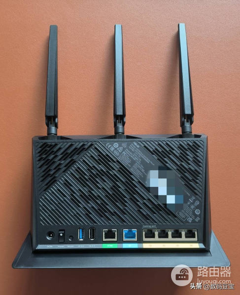 华硕路由器和梅林组网(华硕路由器 AX86U Pro 评测)