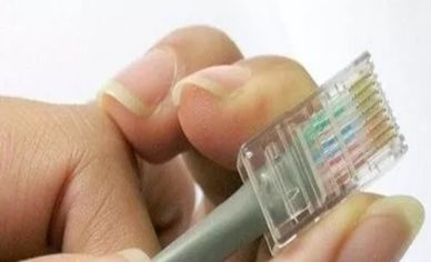 连接路由器的网线的水晶头的接法.(路由器怎么插线)