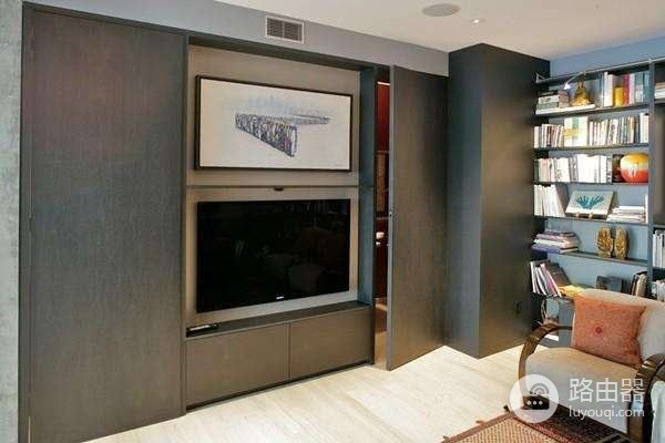 家里两个电视怎么共用一个网络机顶盒(两台电视连路由器)