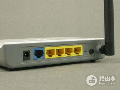 用无线路由器玩游戏延迟很高怎么办(路由器延迟高怎么解决)