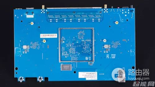 华硕RT-AX88U路由器评测：适合高端玩家的WiFi 6路由器