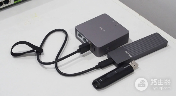 超迷你的弱电箱路由器,拯救你的弱电箱空间