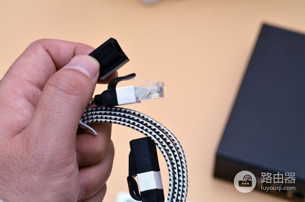 《荒野行动》火了，智能路由器也火了，宏碁E200 G1路由器来了