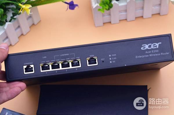 《荒野行动》火了，智能路由器也火了，宏碁E200 G1路由器来了