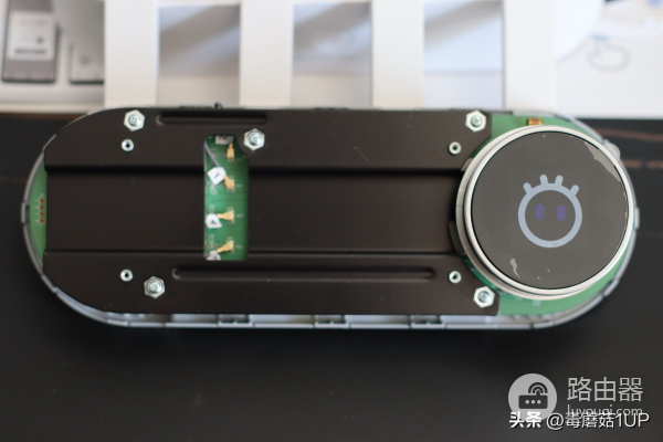 儿童上网管控就该这么简单——锐捷小白路由器拆解报告