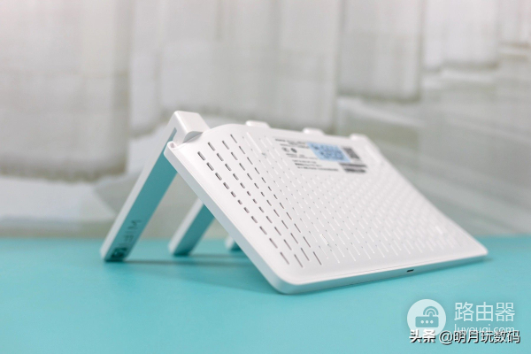 荣耀路由4 Pro真实体验:家里网络信号差,选择路由器是关键
