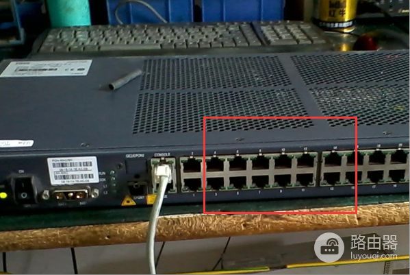 路由器有线插孔太少怎么办(路由器端口不够怎么办)