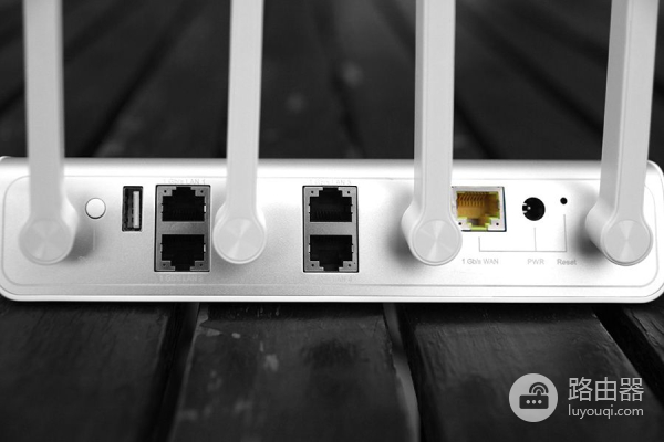 家庭互联网入口的“门神”?360安全路由器P4测试体验