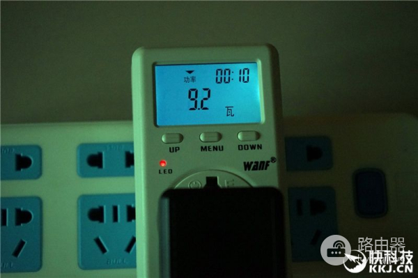 双频1900Mbps！腾达AC15千兆旗舰级路由器体验评测