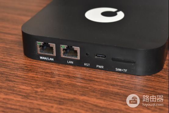 租房没法装宽带怎么办?用这款4G路由器,把网带身边