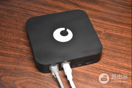 租房没法装宽带怎么办?用这款4G路由器,把网带身边