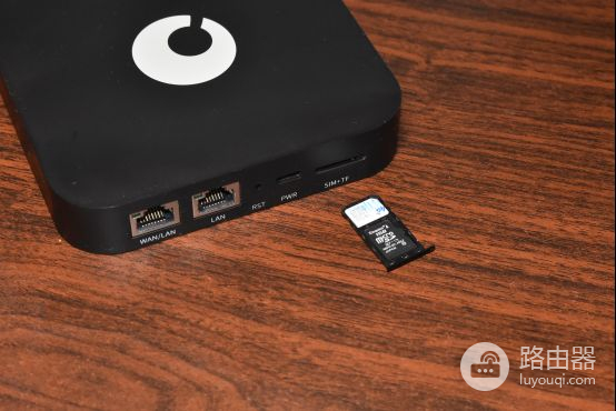 租房没法装宽带怎么办?用这款4G路由器,把网带身边