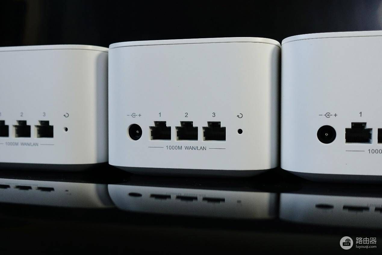 大房子如何清除网络死角?你可能差个荣耀分布式路由器