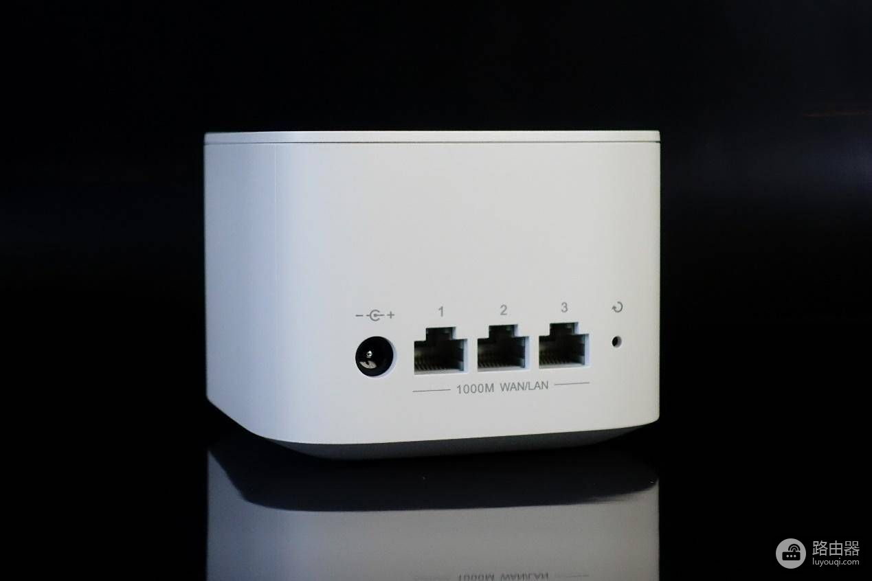 大房子如何清除网络死角?你可能差个荣耀分布式路由器