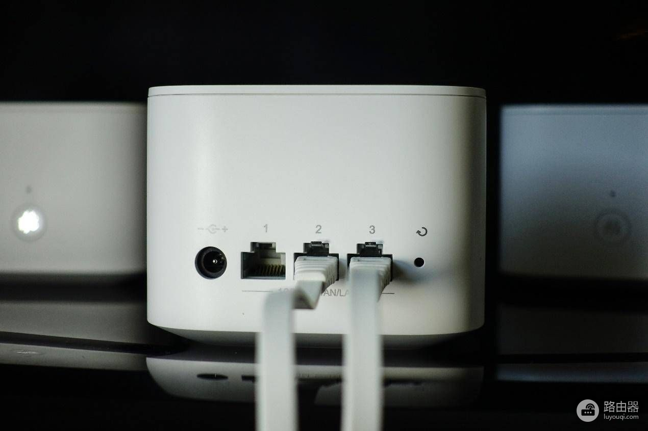 大房子如何清除网络死角?你可能差个荣耀分布式路由器
