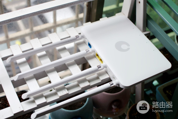 40多元畅享3000G的4g智能路由器,轻松实现远程访问NAS和共享文件