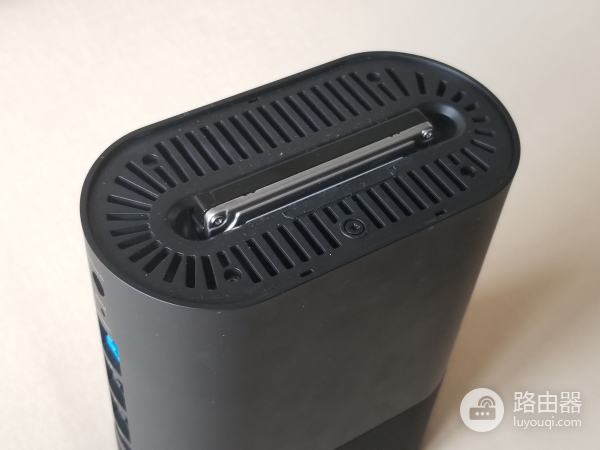 用SSD固态硬盘修复小米R1D路由器，彻底消除宕机隐患